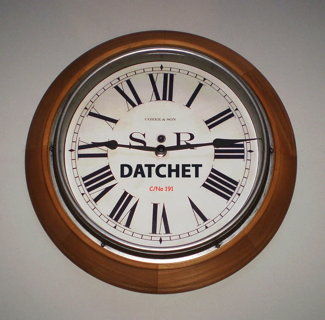 Southern Railway SR Vintage Style Wooden Waiting Room Clock, Datchet Station.