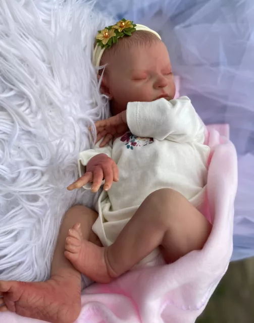 Beautiful SLEEPING Reborn baby doll..