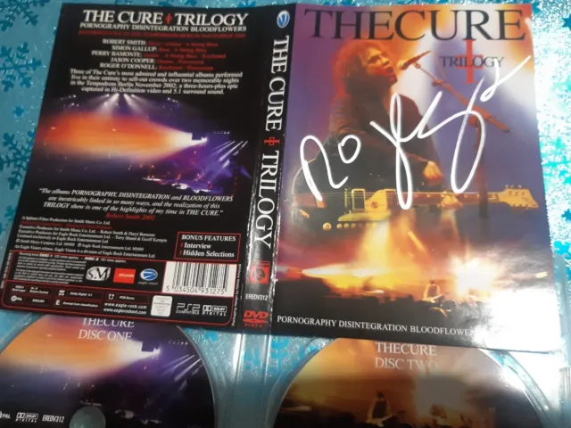 THE CURE autograph ROBERT SMITH dvd TRILOGY signed live concert TOULOUSE 2022