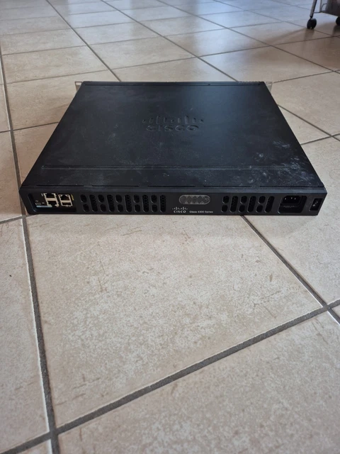 Cisco Systems C1101-4P au meilleur prix sur