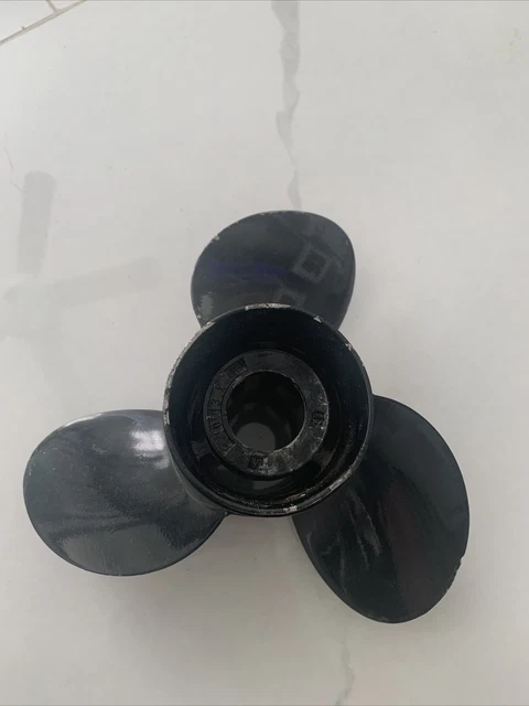 Mercury Boat Propeller 10.13 x 15p No Bushing Inside Mercury Boat Propeller 10.13 x 15p No Bushing Inside