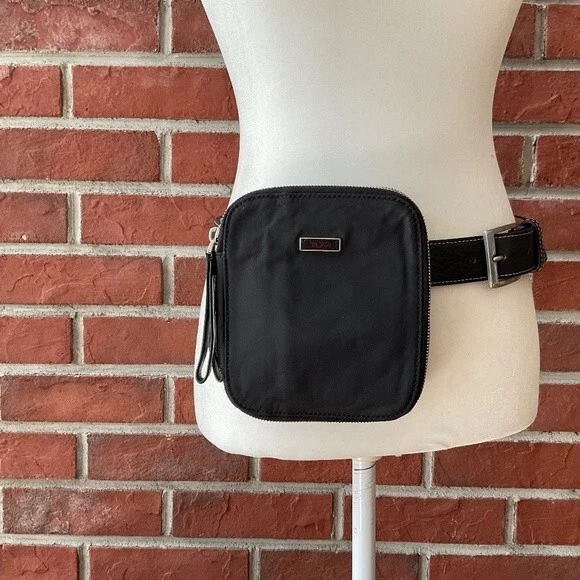 •TUMI Rare Black Nylon Leather Belt Bag Crossbody Zip  Wallet Bag Clutch Unisex