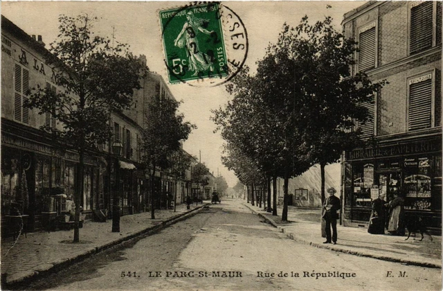 CPA Le Parc St-MAUR Rue de la République (869575)