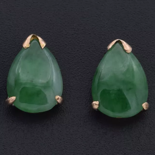 Vintage 14K Yellow Gold Green Jade Pear Stud Earrings 8.7 x 6.3 mm