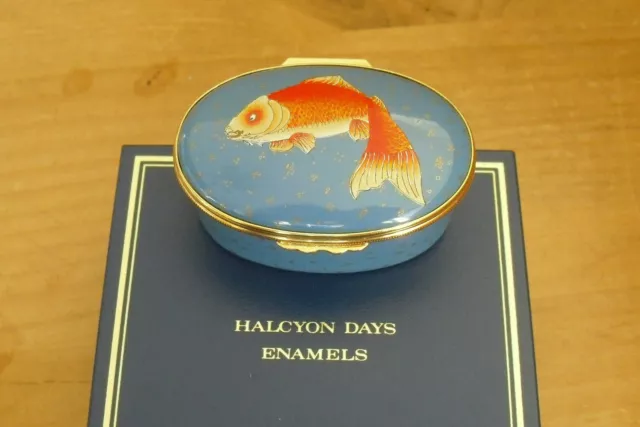 Halcyon Days/Glasgow Museum Chinese Kangxi Vase Inspired Enamel Box - 2 3/4"