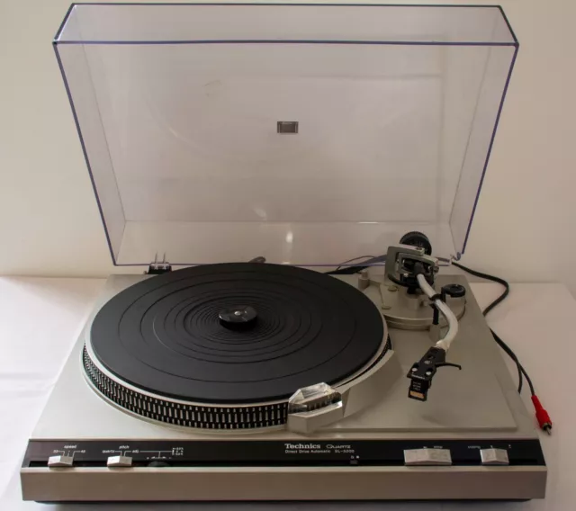 Platine tourne-disque Vintage Technics Quartz SL-5200 Direct Drive Automatic