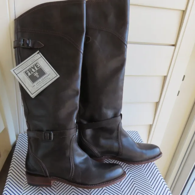 NWT  Frye Women's 77561 Dorado Brown Leather Tall Riding Buckle Boots 6 2
