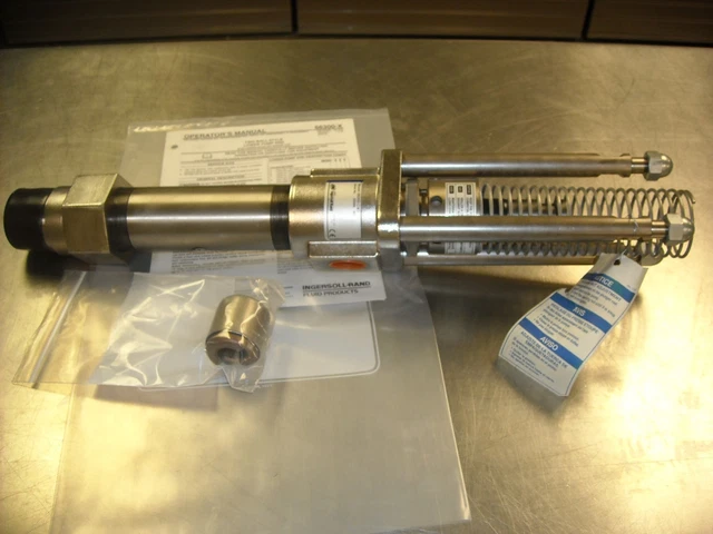 66300-C4G INGERSOLL-RAND, ARO Stainless Two Ball Piston Pump, With Coupler