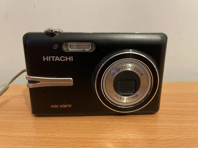 Hitachi HDC-1087E 10MP 3x Zoom Digital Camera