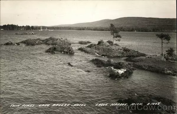 1948 RPPC Eagle Harbor,MI Twin Pines,Lake Breeze Hotel Keweenaw County Postcard