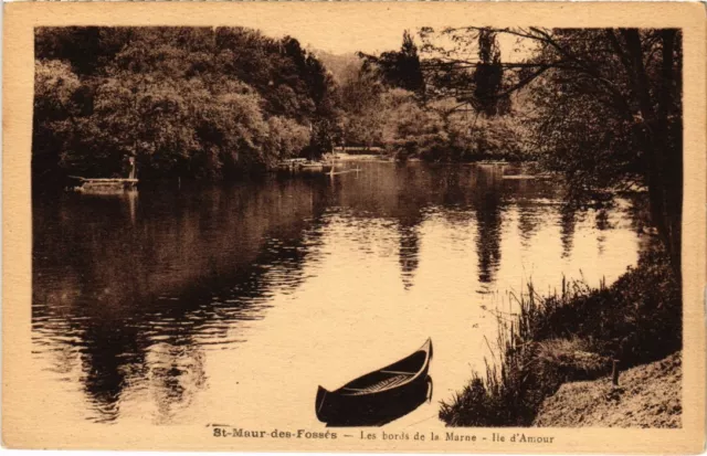 CPA Saint-Maur Les bords de la Marne FRANCE (1339739)