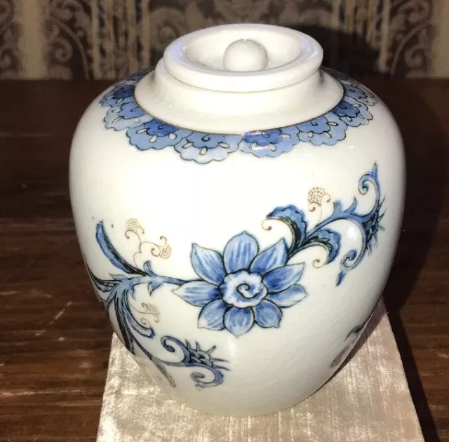 Chinese Import Blue & White Pottery Vase Ginseng Tea Jar Small 4.5” Asian Vase 3