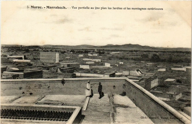 CPA AK Marrakech - Vue Partielle au 2me Plan les Jardins MAROC (963598)