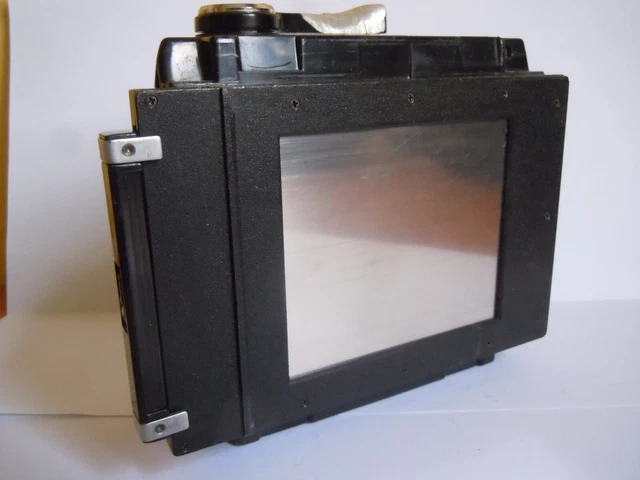 Dos Mamiya RB67  220, format 56 x 72 mm Roll Film Back 3