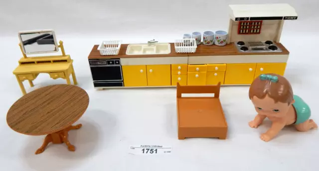 50/1751 Lot of 6 Vintage Set of Tomy Doll House Furniture / Wind up Doll