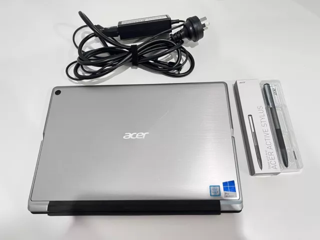 Acer Switch Alpha 5 SA5-271P 12” Tablet/PC, i7-6500U 2.6ghz, 500gb, 8gb Ram 2