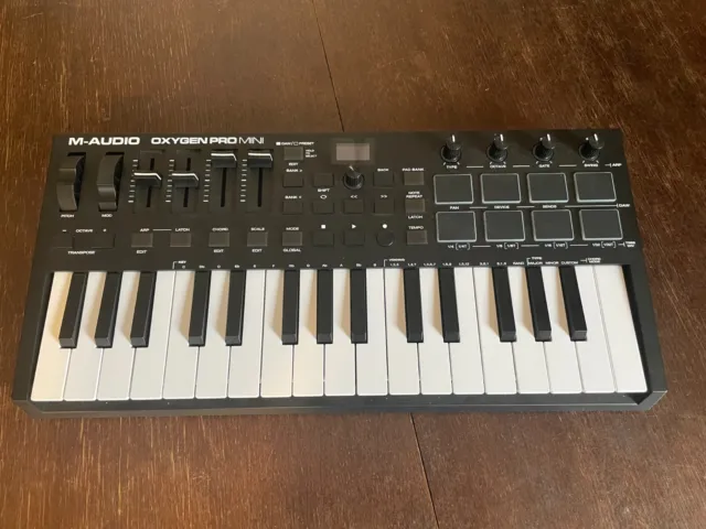 M-Audio Oxygen Pro Mini - MIDI Keyboard