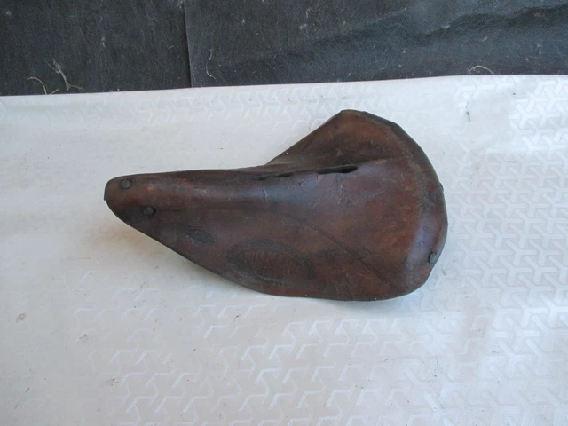 Selle Vélo LINDA Cuir Marron - Ancienne France - À Restaurer