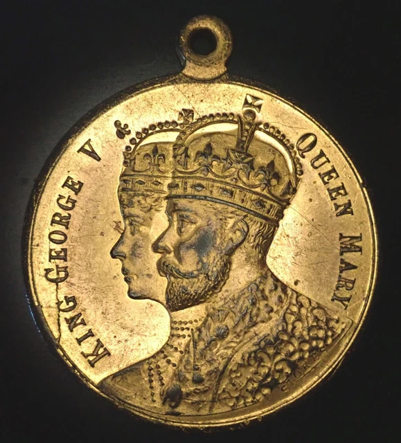 1911 King George V & Queen Mary To Commemorate their Majesties Coronation Medal