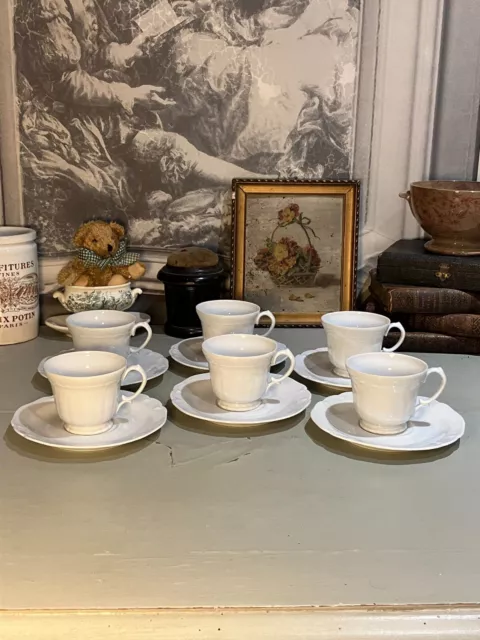 6 Tasses, sous tasses à café - Porcelaine blanche - Limoges