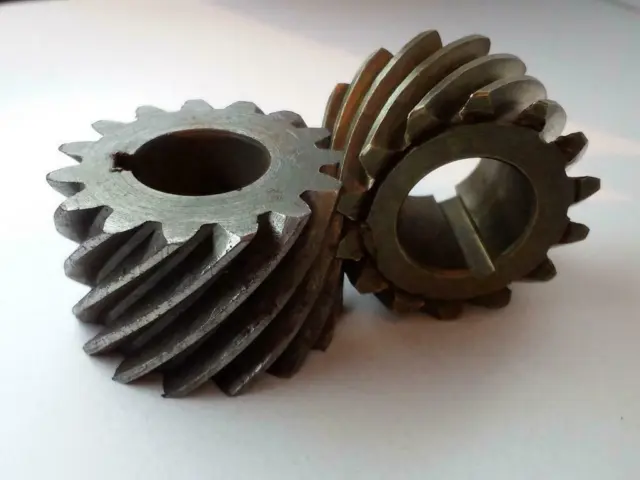 Helical gear for driver drive in shaft van Norman 777 boring machine 45 degree