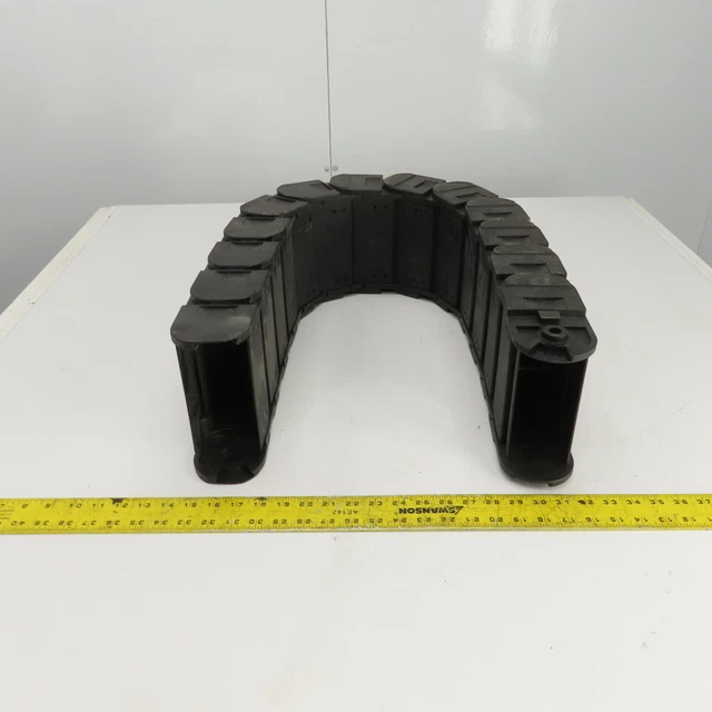 Igus 40.02.150 50" OAL Cable Carrier Energy Chain 5-3/4" x 2-3/4" ID Closed