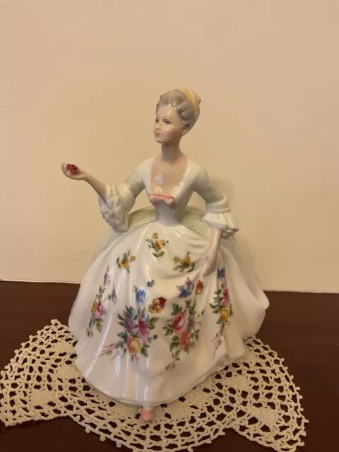 Royal Doulton Lady Figurine - DIANA  - HN 2468