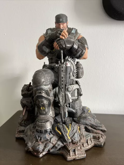 MARCUS FENIX GEARS OF WAR 3 STATUE - collectibles - by owner - sale -  craigslist