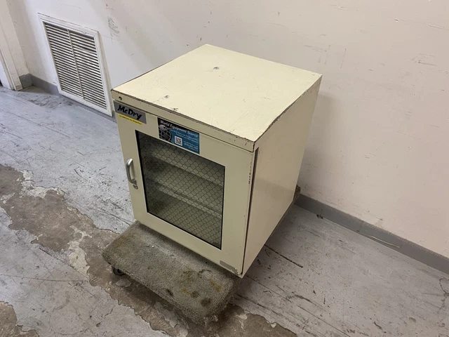 McDry Low Humidity Storage Cabinet Desiccant MCU-201 (8/22)