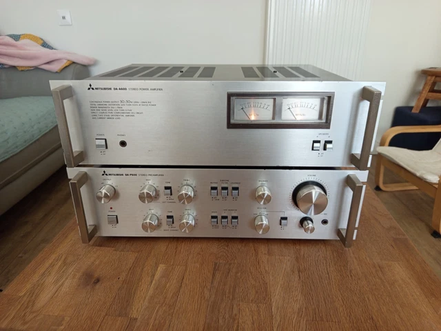 Amplificateur Mitsubishi DA-A600 Et Préampli PA-A600 – Vintage Fonctionnel