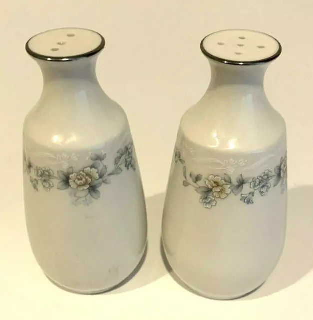 Noritake Platinum Trim Salt & Pepper Shakers Set