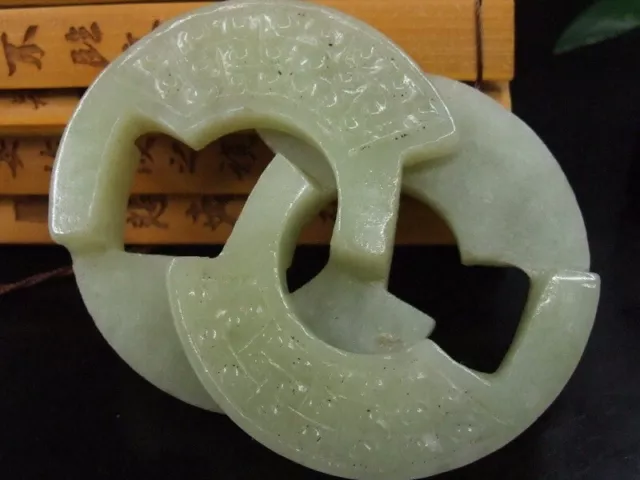 Antique Chinese Nephrite Celadon-Hetian OLD JADE Concentric lock Qing dynasty1