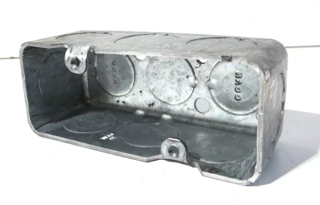 HUBBELL-RACO 640 3-3/4 in. x 1-9/16 in. Industrial Handy Box (CASE OF 50)
