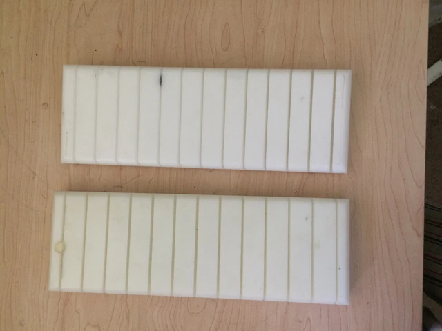 Slice holders for the Slices of Bio-Rad Electrophoresis Cell