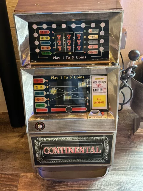 Vintage One Arm Bandit Slot Machine Atlantic City, gaming gambling Casino