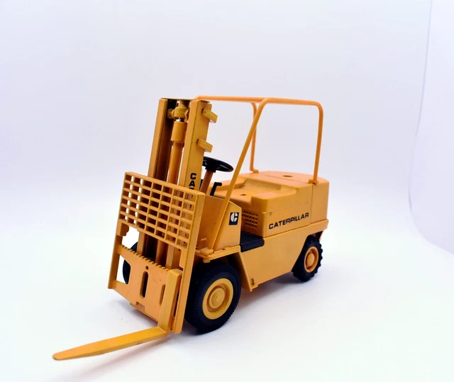 1／30スケールミニカー スパーク 1/43 クラージュ C30 LM No.13 1993 ル・マン24時間 P