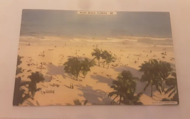 Vintage Linen Postcard Miami Beach, Florida "Lummus Park" Bird's-Eye Beach