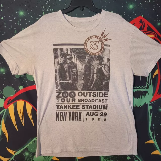 U2 ZOO TV TOUR Yankee Stadium New York 1992 Reprint shirt from 2013 Band Concert