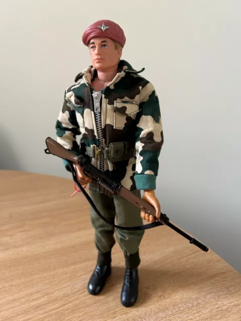 VINTAGE PALITOY ACTION Man Parachute Regiment outfit with figure - NICE ...