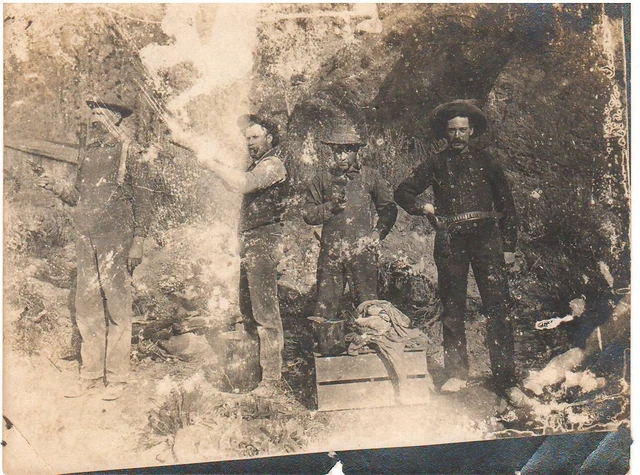 Original ca. 1900 4 Armed Old West Miners Photo; Hard Cases w/ Pistols & Rifle