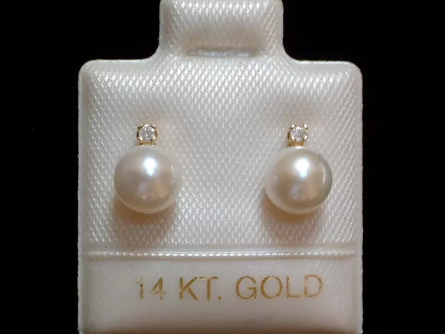 Exclusive Perlen & Diamant Ohrstecker - weiss - 6,5 mm - 14 Kt. Gold - 585 - TOP