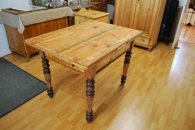 Antiker Küchentisch, Esstisch, Holztisch, restauriert, ausziehbar bis 200 cm