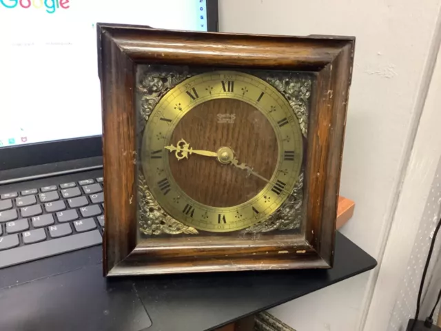 Smith's Vintage Picture Frame Wooden 4 Jewels 8 Day Mantle  Clock.