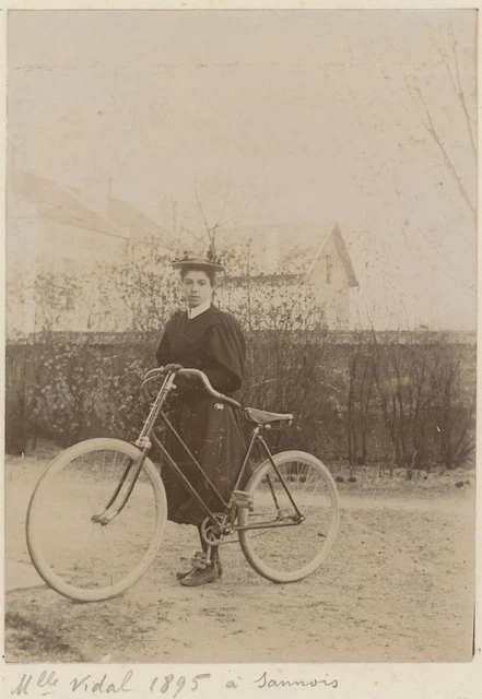 Tirage Albuminé Paris 1895 - Cyclistes Au Vélodrome De Buffalo - 11,5x16,7cm