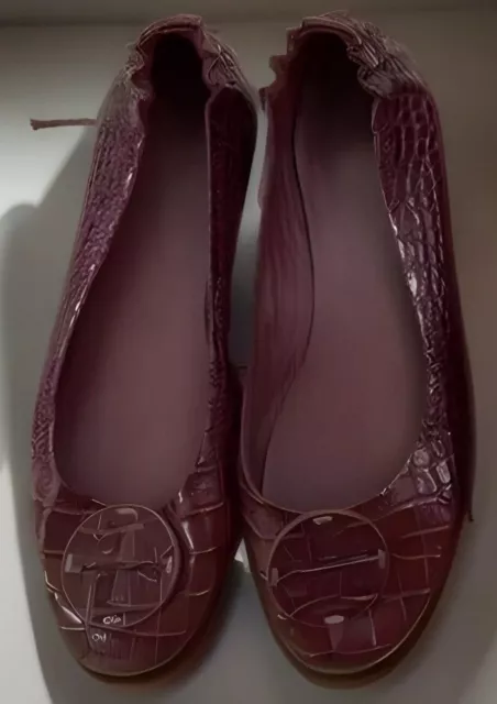 Tory Burch Reva Crocs Embossed Patent Leather Ballet Flat maroon Color Size 8.5M