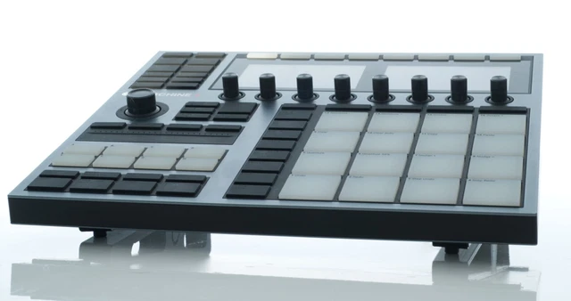 maschine mk3 【ID付属】 MASCHINE MK3 （箱・付属品・トランスファーID）