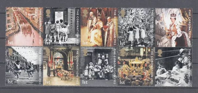 United Kingdom 2121 - 30 Zd Anniversary of The Coronation (MNH)