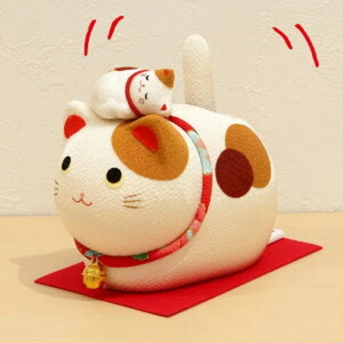 Maneki neko Calico Chirimen Solar powered Kyoto Relax cat bobble tail Ryukodo