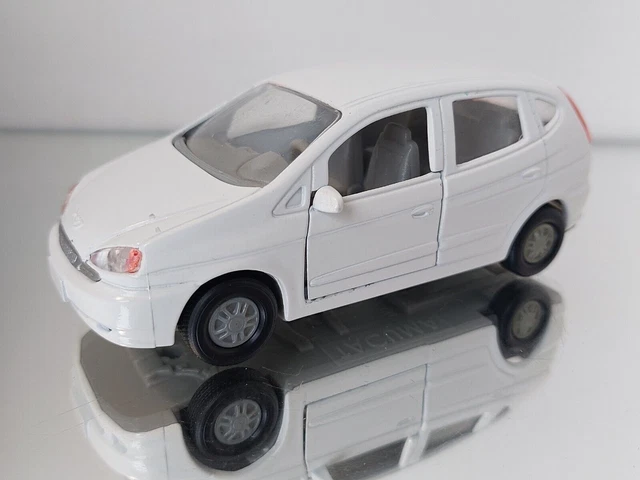 CM-Toys CM Toys Daewoo Tacuma in Weiß 1:35 Made in Korea