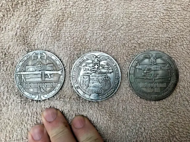 Lot Of 3 - Large 1939-1945 Mg42 Me109 Battle German Wwii Commemorative Coin